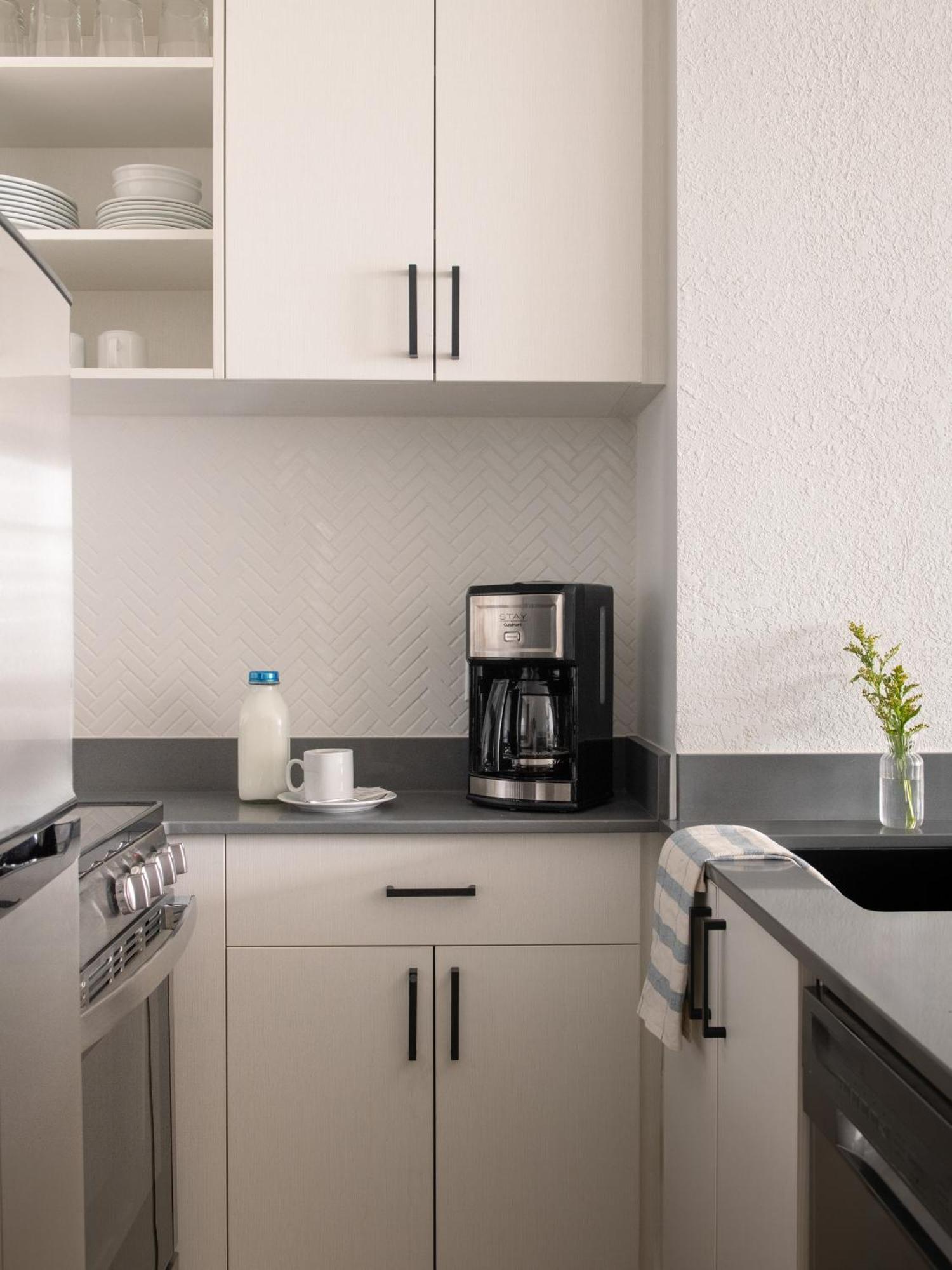 Sonder Rideau Aparthotel Отава Екстериор снимка